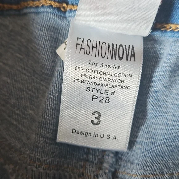 Los Angeles Cutout/Distressed Jeans (3) - Picture 4 of 4